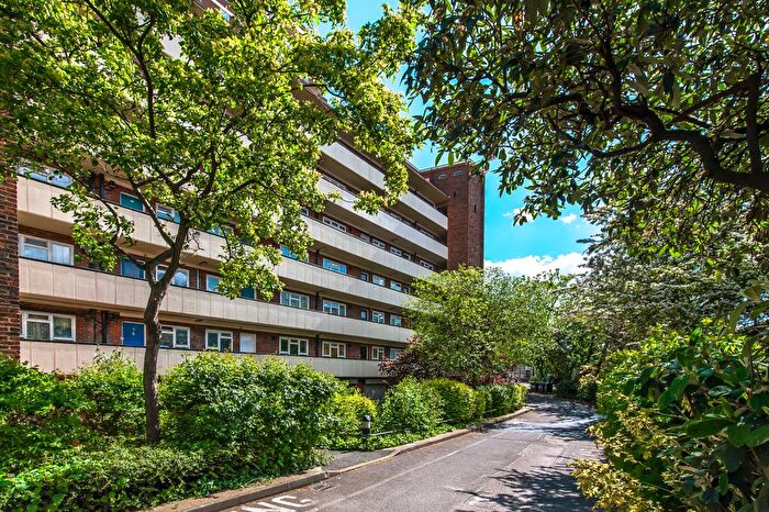 1 Bedroom Flat To Rent In Abbots Manor, London, Uk, SW1V