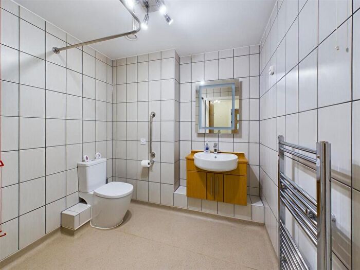 1 Bedroom Flat For Sale In Greaves Road, Lancaster, LA1
