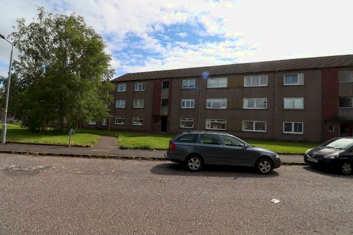 2 Bedroom Flat To Rent In Lang Avenue, Renfrew, Renfrewshire, PA4