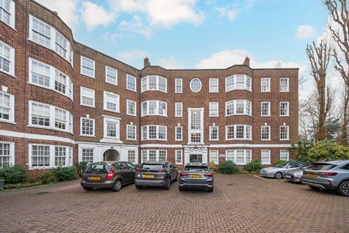 2 Bedroom Flat To Rent In South Grove, Highgate, N6