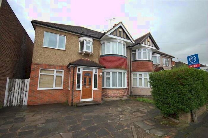 4 Bedroom Semi-Detached House To Rent In Torrington Road, Ruislip, HA4