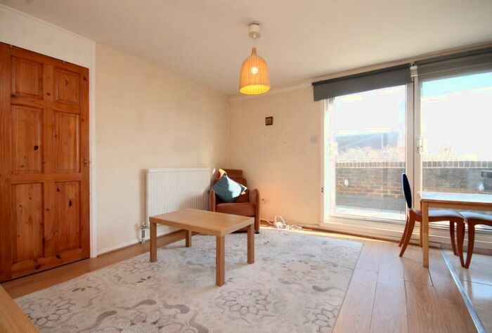 2 Bedroom Flat To Rent In Salisbury Walk, Archway, N19
