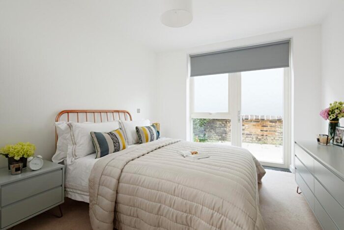 2 Bedroom Apartment To Rent In Batavia Road London, SE14