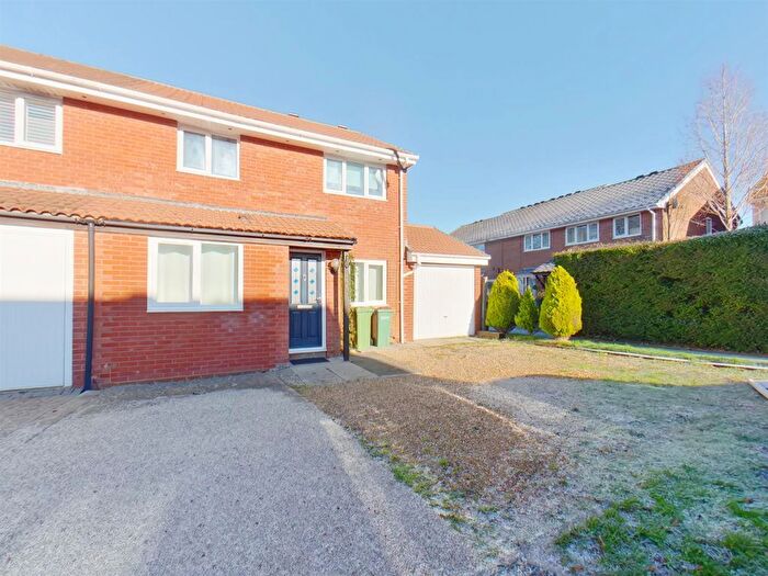 3 Bedroom Semi-Detached House To Rent In Old Street, Stubbington, PO14