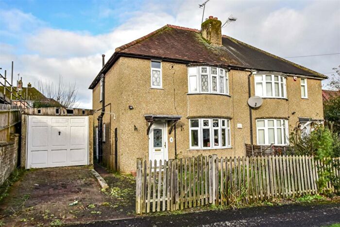 3 Bedroom Semi-Detached House For Sale In Ashby Road, Northchurch, Berkhamsted, HP4
