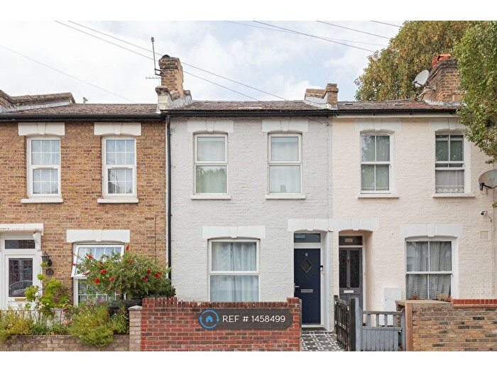 2 Bedroom Terraced House To Rent In Collingwood Road, London, N15