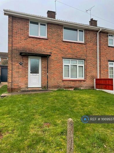 3 Bedroom Semi-Detached House To Rent In Whitewater Road, New Ollerton, Newark, NG22