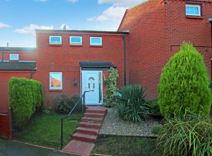 2 Bedroom Terraced House To Rent In Paddock Lane, Redditch B98