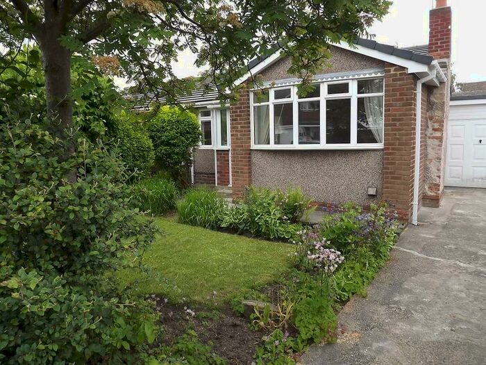2 Bedroom Bungalow To Rent In Willowtree Avenue, Gilesgate, DH1