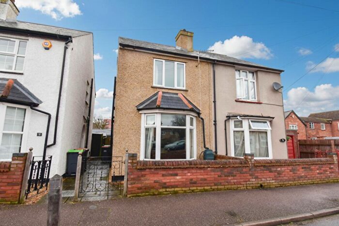 3 Bedroom Semi Detached House For Sale In Cater Street, Kempston, MK42