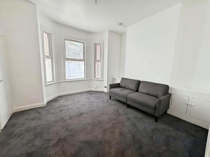 1 Bedroom Apartment To Rent In Lower Breck Road, Liverpool, Merseyside, L6