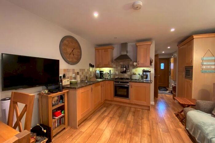 1 Bedroom Flat To Rent In Howards Lane, Wareham, BH20