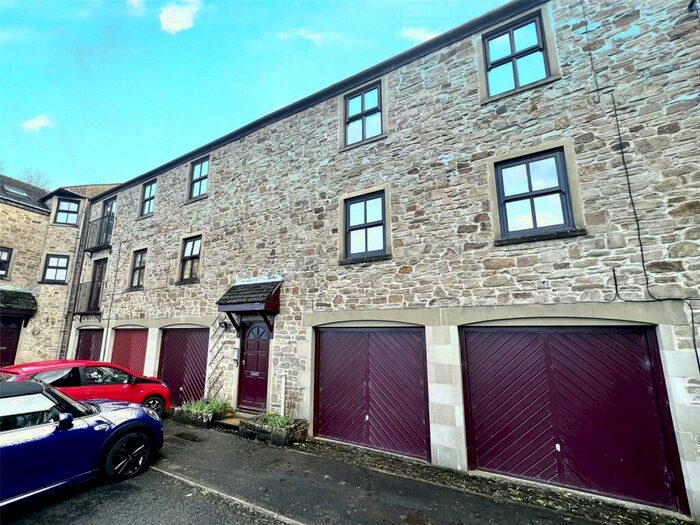 2 Bedroom Apartment To Rent In Ridleys Fold, Addingham, Ilkley, West Yorkshire, LS29