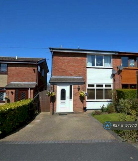 3 Bedroom Semi-Detached House To Rent In Woodgreen Drive, Manchester, M26