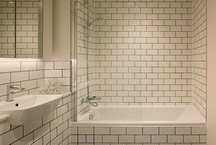 Studio To Rent In Warroch Street, Glasgow, G3