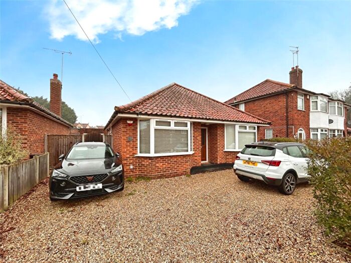 2 Bedroom Bungalow For Sale In Oak Lane, Norwich, NR3