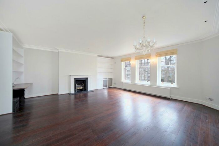 2 Bedroom Flat To Rent In Elm Park Gardens, Chelsea, SW10