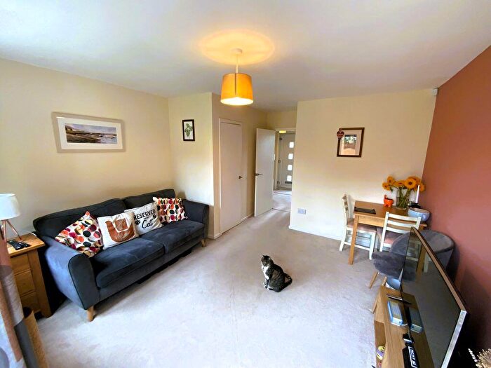2 Bedroom End Of Terrace House To Rent In Peregrine Close, Lenton, Nottingham, NG7