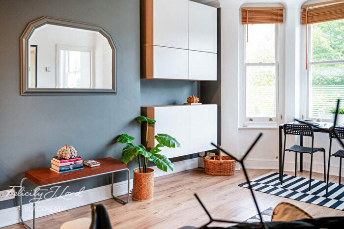 2 Bedroom Apartment For Sale In Vanbrugh Park, London, SE3