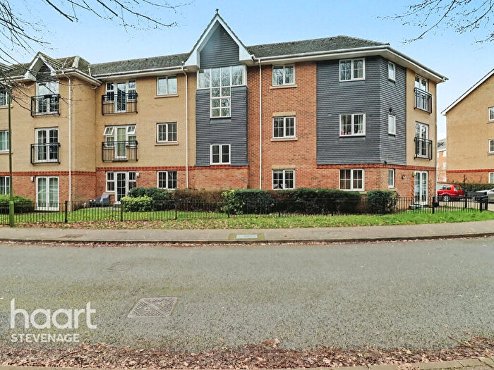 2 Bedroom Apartment For Sale In Priestley Road, Stevenage, SG2