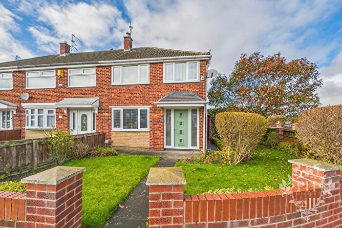 3 Bedroom End Of Terrace House For Sale In Durham Road, Eston, Middlesbrough, TS6