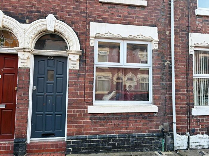 2 Bedroom House To Rent In Kimberley Road, ST1