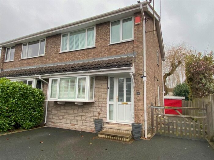 3 Bedroom Property To Rent In Gowy Close, Alsager, Stoke-On-Trent, ST7