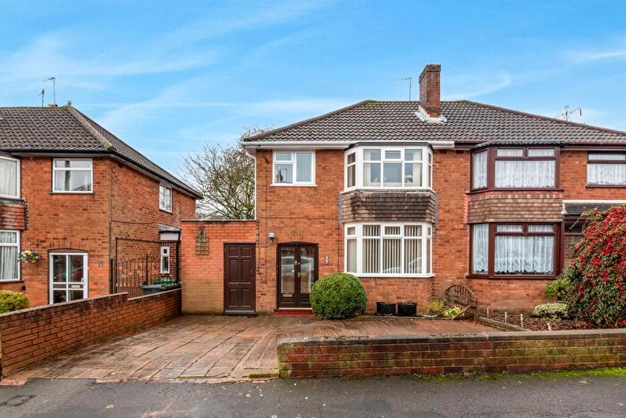 3 Bedroom Semi Detached House For Sale In Wallows Wood, Dudley, DY3