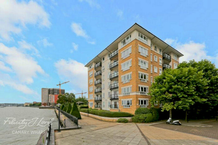 2 Bedroom Flat For Sale In Galleons View, Stewart Street, E14