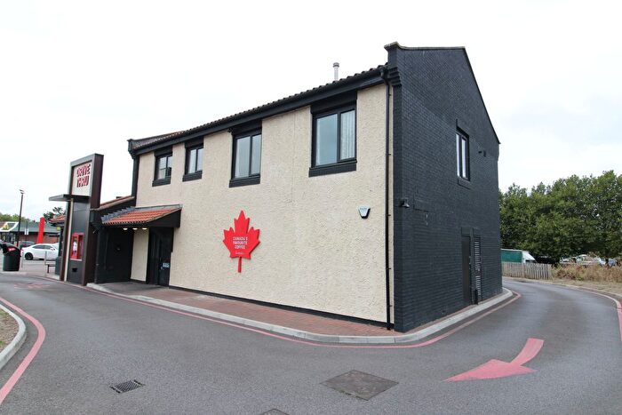 3 Bedroom Flat To Rent In Weston Links, Weston-Super-Mare, BS23