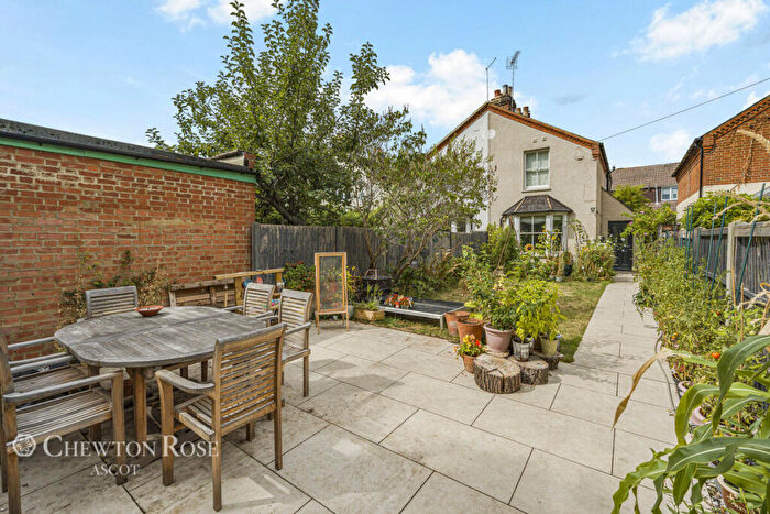 3 Bedroom Semi-Detached House For Sale In Nursery Lane, Ascot, SL5