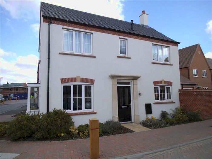 3 Bedroom Detached House To Rent In Greyhound Croft, Hinckley LE10