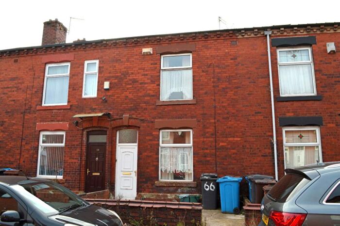 2 Bedroom Terraced House For Sale In Gainsborough Avenue, Oldham, OL8