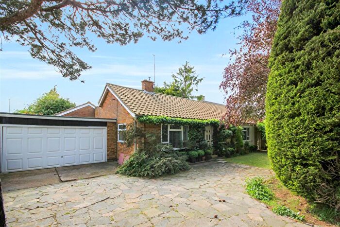 3 Bedroom Detached Bungalow For Sale In , Bedford Road, Rushden, NN10