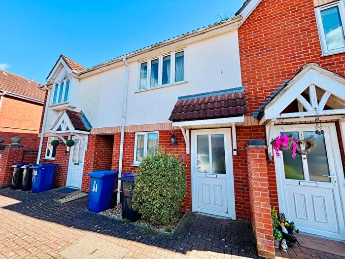 2 Bedroom Terraced House To Rent In Hickman Court, Gainsborough, Lincolnshire, DN21