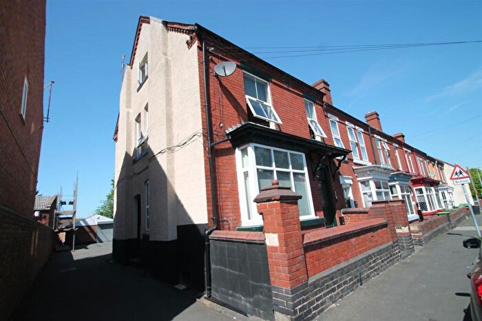 5 Bedroom House For Sale In Wrights Lane, Cradley Heath, B64