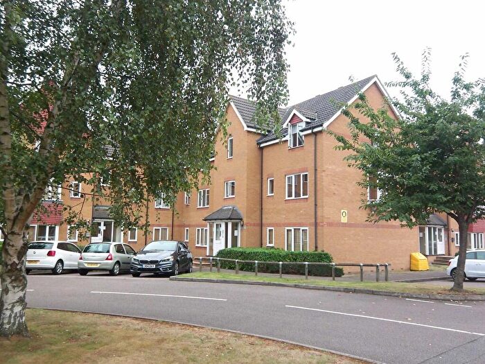 1 Bedroom Flat To Rent In Redoubt Close, Hitchin, SG4