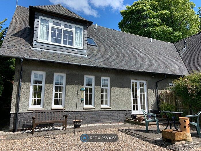 3 Bedroom Semi-Detached House To Rent In Glasgow, Glasgow, G61