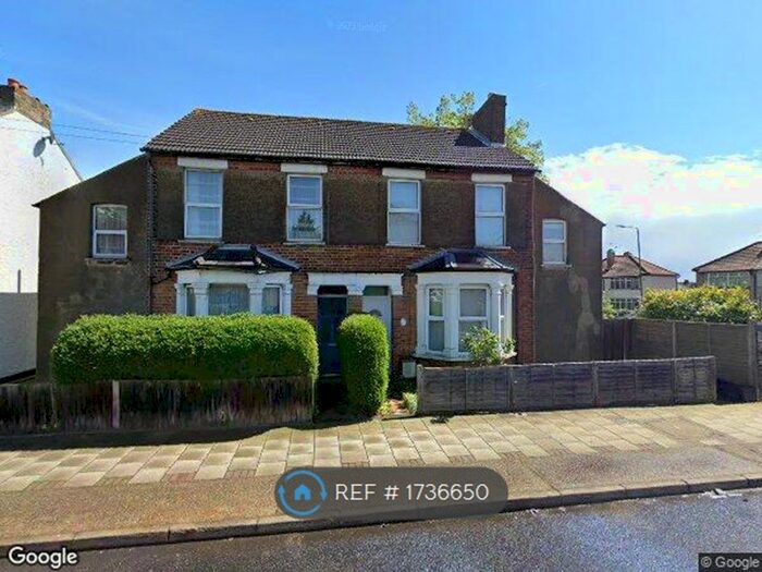3 Bedroom Semi-Detached House To Rent In Churchfield Road, Welling, DA16