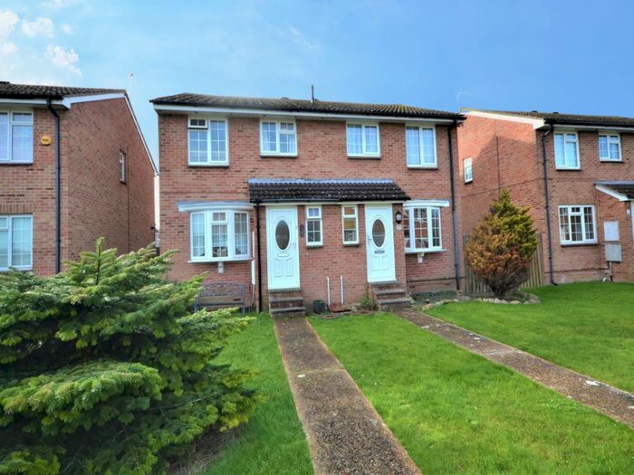 Houses for sale & to rent in BN23 7PW, Langney Rise, Langney Eastbourne