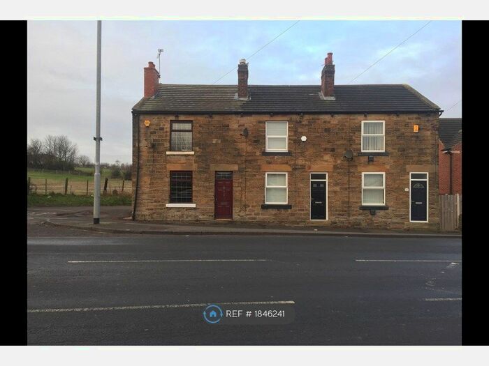 2 Bedroom Terraced House To Rent In Leeds Road, Wakefield, WF3