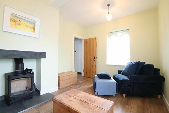 2 Bedroom Detached House To Rent In Orwell Lodge, Penmaen, Swansea, SA3