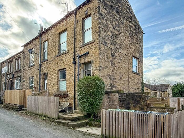 2 Bedroom End Of Terrace House For Sale In Jaggar Lane, Honley, Holmfirth, HD9