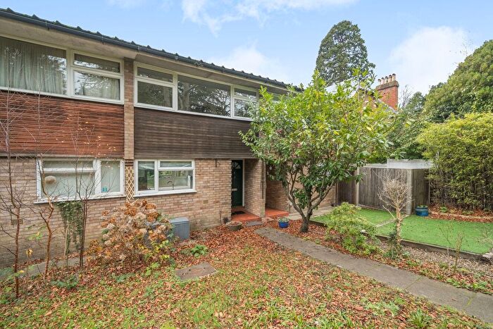 3 Bedroom Detached House For Sale In Lubbock Road, Chislehurst, BR7