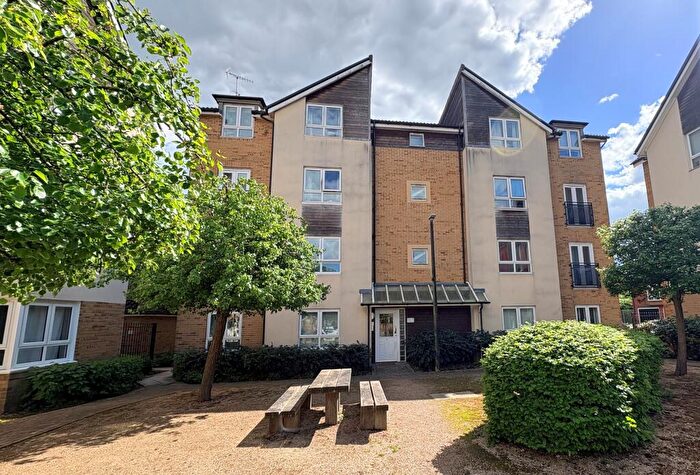 2 Bedroom Flat To Rent In Norton Farm Road, Bristol, BS10