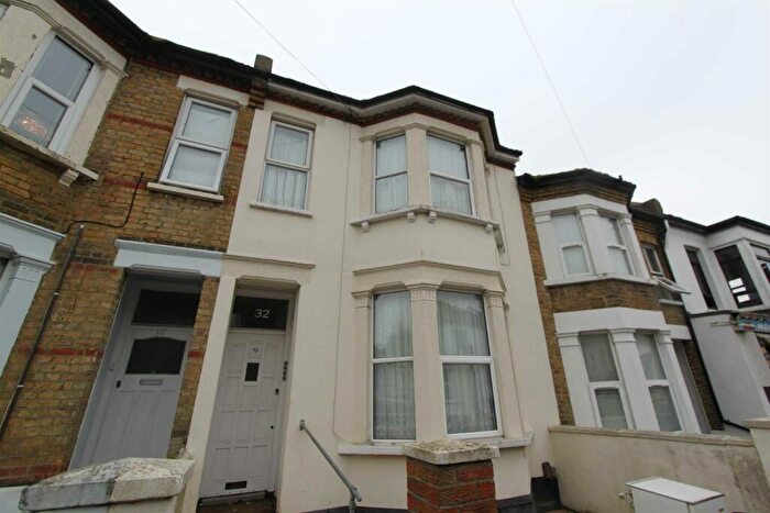 Studio To Rent In Hartington Road, Southend On Sea, SS1