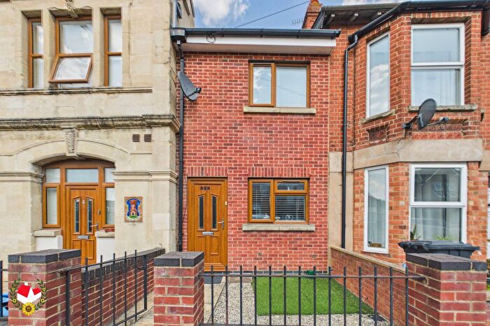 2 Bedroom Terraced House For Sale In Linden Road, Gloucester, GL1