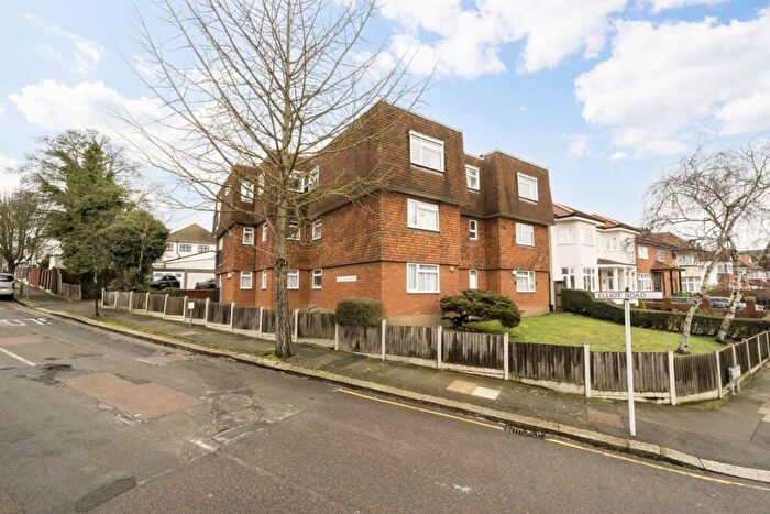 1 Bedroom Flat For Sale In Elliot Road, London, NW4