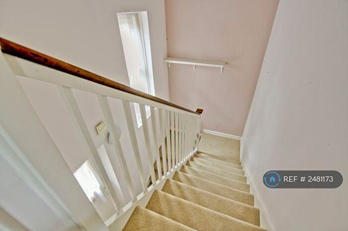 1 Bedroom Flat To Rent In Eltham, London, SE9