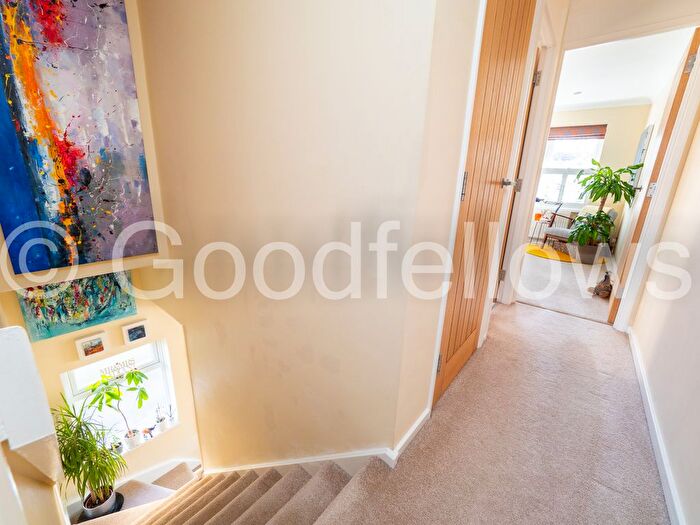 2 Bedroom Detached House To Rent In Upper Vernon Road, Sutton, SM1
